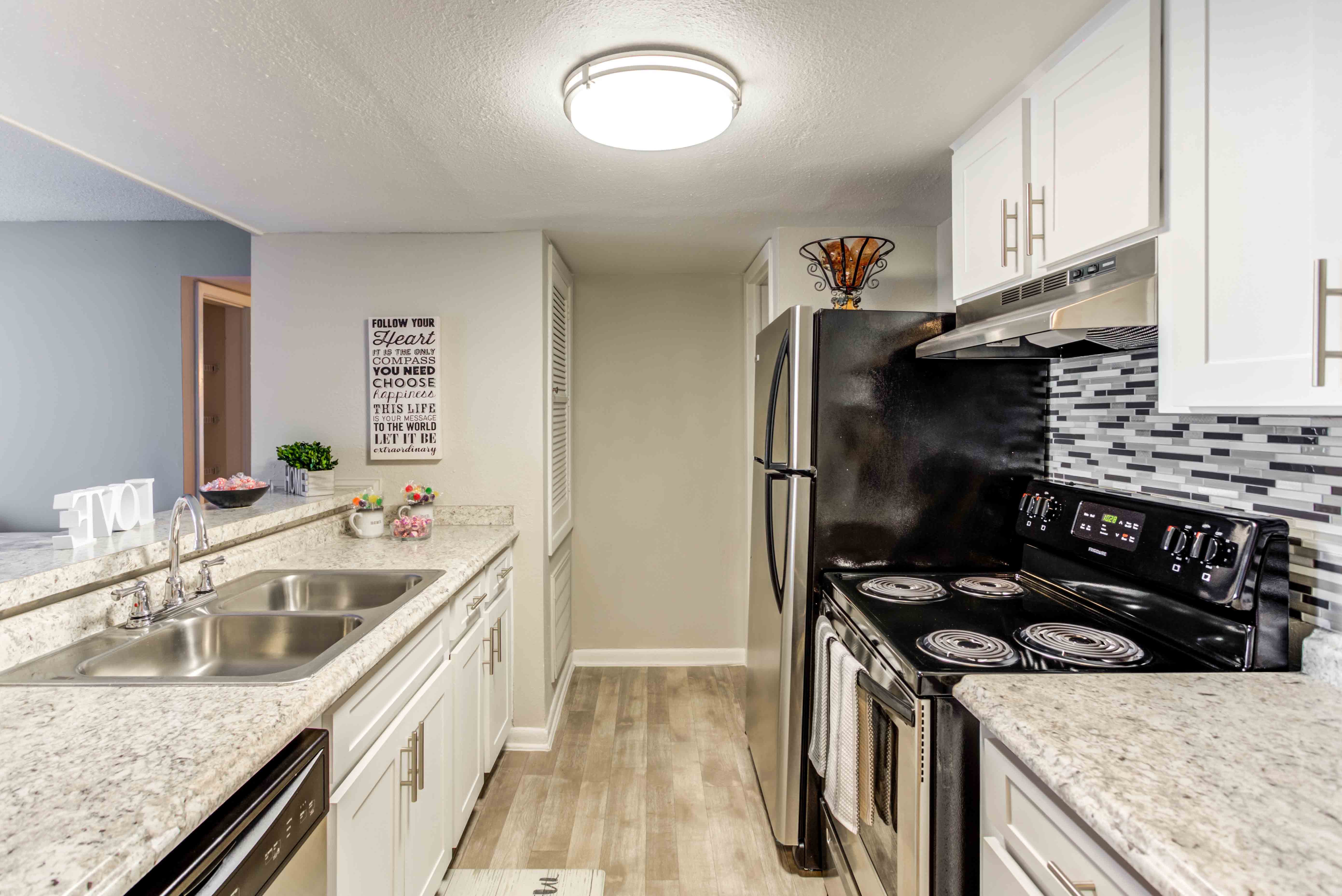 1-bedroom apartment at Hanley Place in Tampa